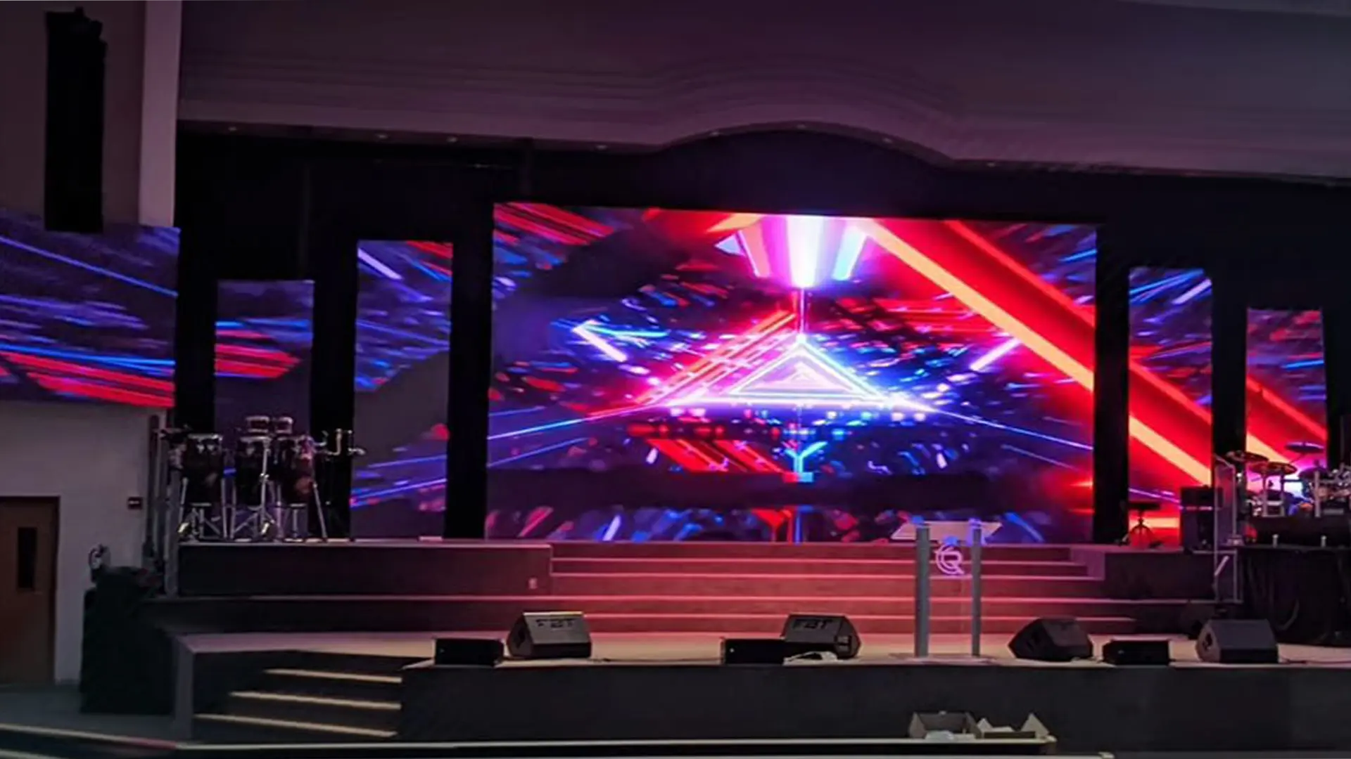 Ensuring Seamless Integration of Rental Stage LED Screens with AV Equipment: A Complete Guide